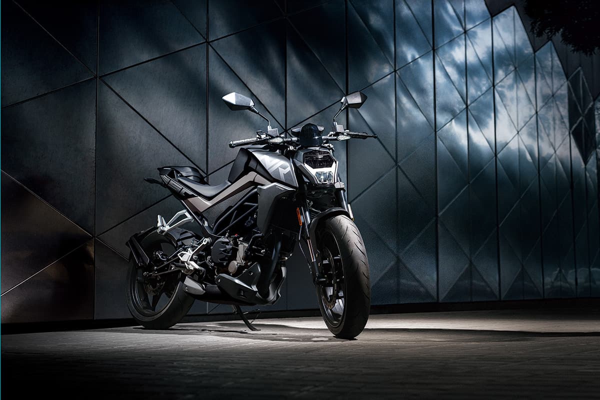 Мотоцикл CFMOTO 250 NK (ABS)