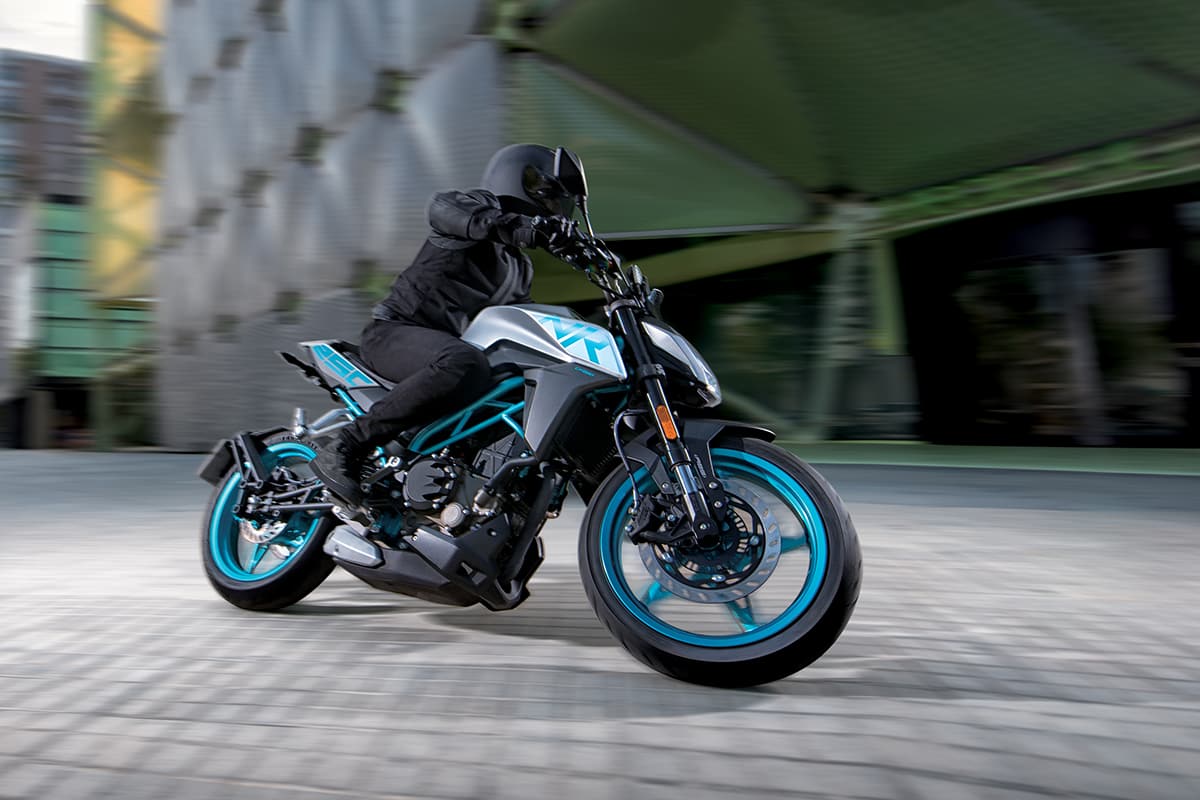 Мотоцикл CFMOTO 250 NK (ABS)